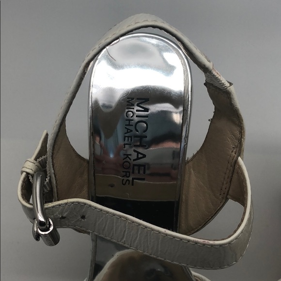 Authentic Michael Kors Wedge Sandals size 6 - Picture 2 of 8